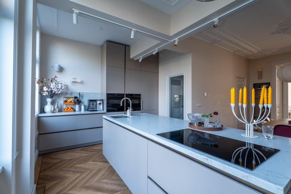 Eetkamer en open keuken